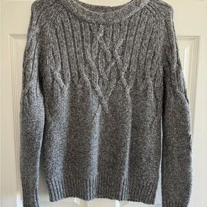 Grey crewneck sweater